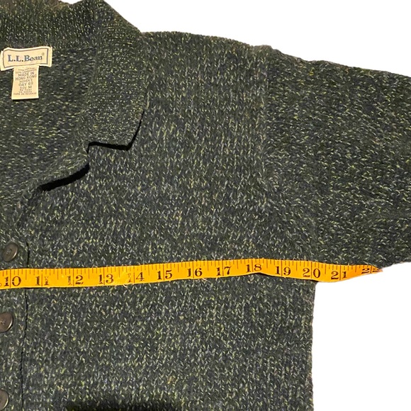 L.L. Bean Button Up Sweater Jacket Size Medium - Picture 5 of 7